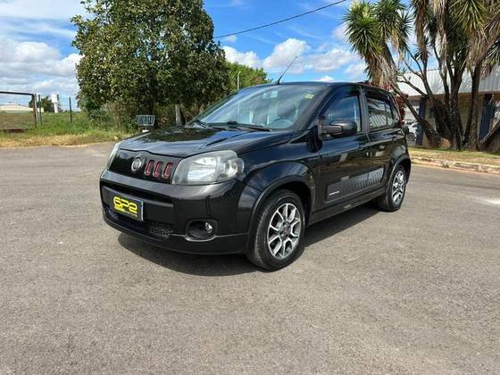 FIAT UNO 1.4 EVO SPORTING 8V FLEX 4P MANUAL FIAT UNO 1.4 EVO SPORTING 8V FLEX 4P MANUAL